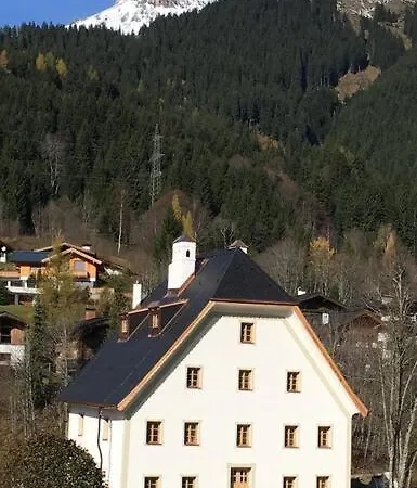 Einzigartiges Mountain Chalet In بيت للعطل *
